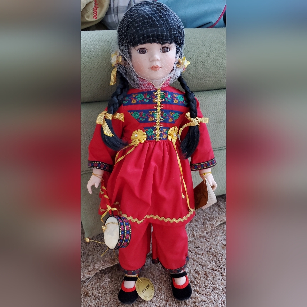 Chin-Chin, Ethnic Porcelain Doll from Kingstate 'Prestige Collection" -Orig Box